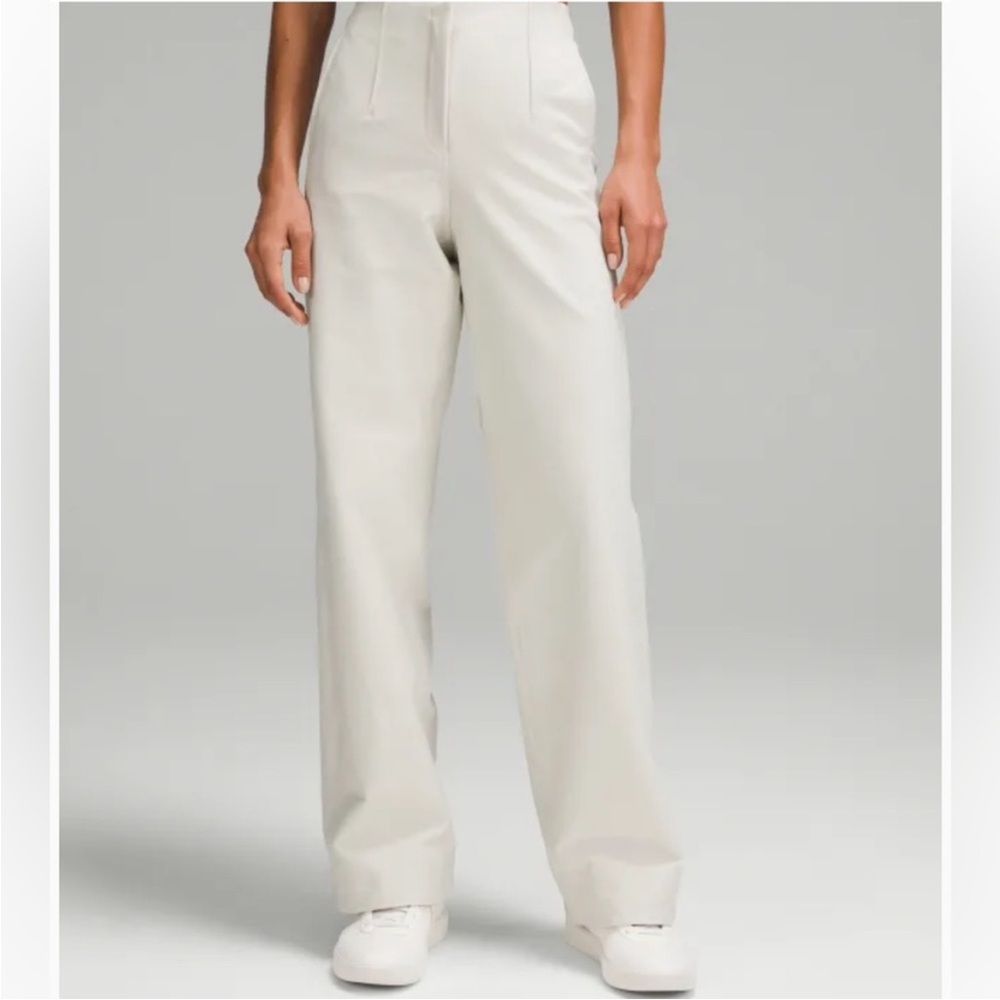 Lululemon Relaxed Fit Mid-rise Trousers